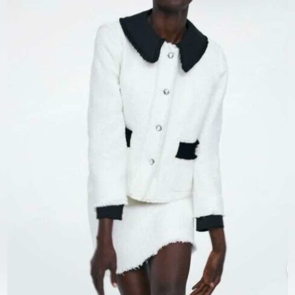 Zara White Tweed Weave Blazer with Black Collar & Cuffs Gem Buttons Size XL